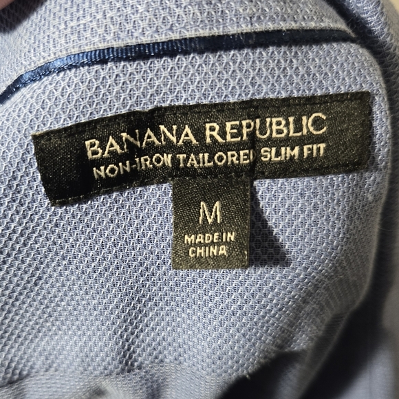 Banana Non-iron Tailored Slim Fit  Button Up Shirt Blue Sz Medium - Picture 2 of 10